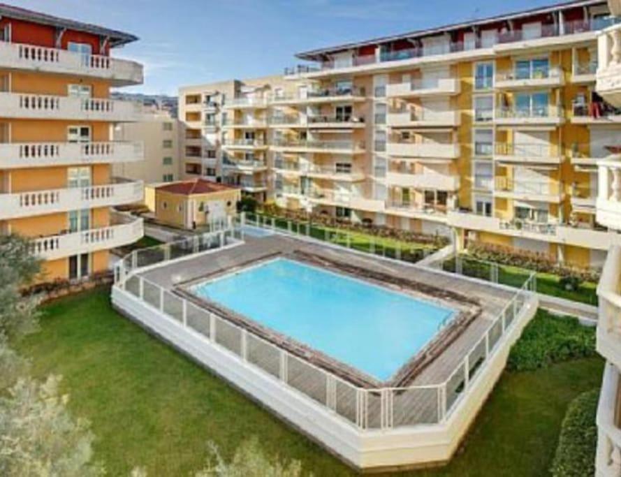 Superbe 3 Pieces Vue Mer A 2 Mn De La Plage, Terrasse, Piscine Et Parking Prive ! Apartment Nice
